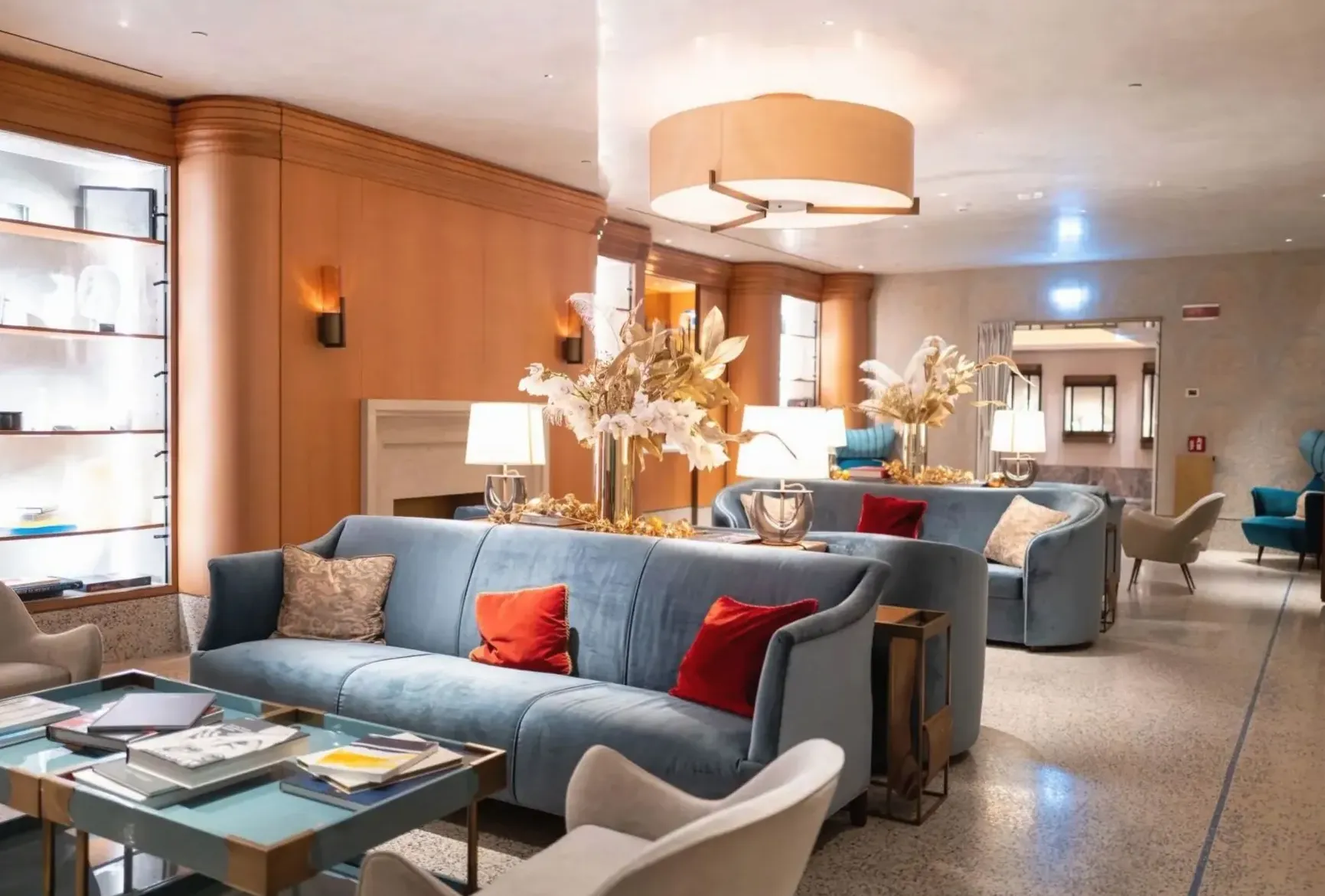 Café and Lounge
